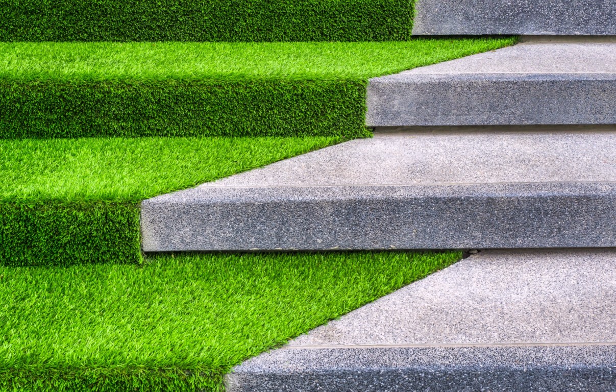 Beautiful artificial grass and paver combination in Ocala, FL